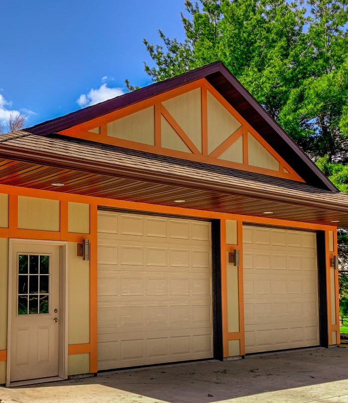 2 car detached garage construction project in Cedar Falls, Iowa