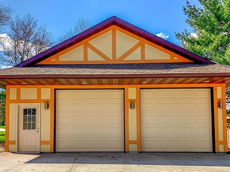 Custom Detached Garage in the Cedar Valley, Iowa area